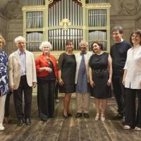 Muhammed Yunus con i Partners del progetto